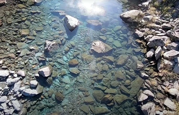 穴内川